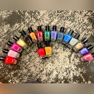 ZOYA NAIL POLISH LOT